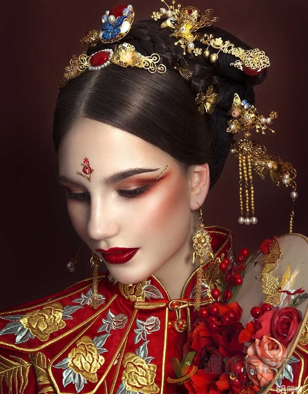 天姿美容美发化妆美睫美甲半永久技能培训学校