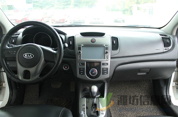 起亚 福瑞迪 2012款 1.6L AT Premium 纪念版-一键启动,舒适进入