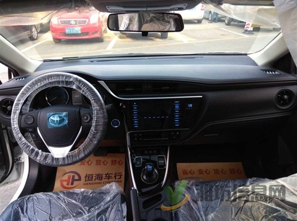丰田 雷凌 2017款 改款双擎 1.8H GS CVT精英天窗版