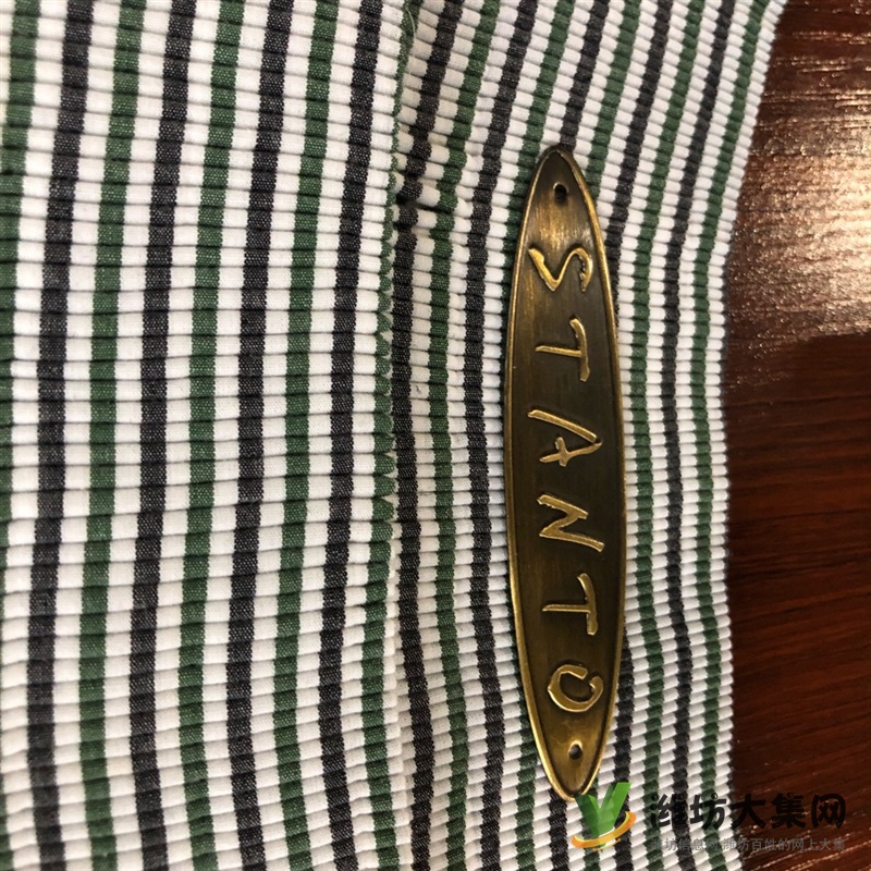 抽褶机对外加工、仿手工穿线抽绉加工、学士服、牧师服、律师服槽袍、道袍、喇嘛服后背袖子抽褶加工