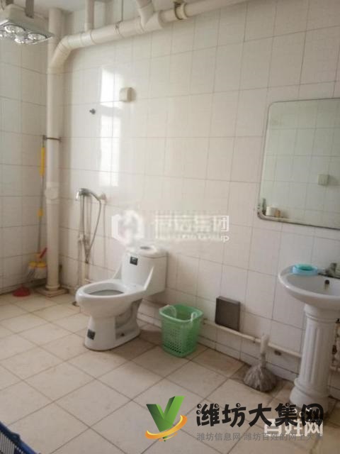 万达金都北同乐园小区 精装修 无税 58万送地下室