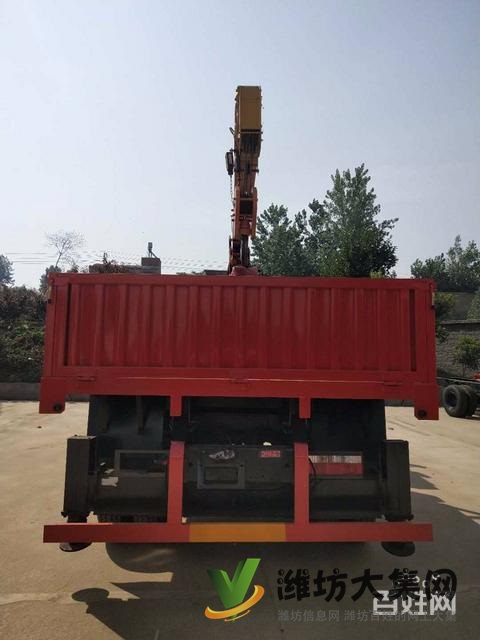 重汽王牌随车吊 首付2万提回家