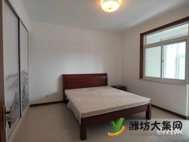 安全交易 东方名苑精装未住!3室 送地下室!送车位