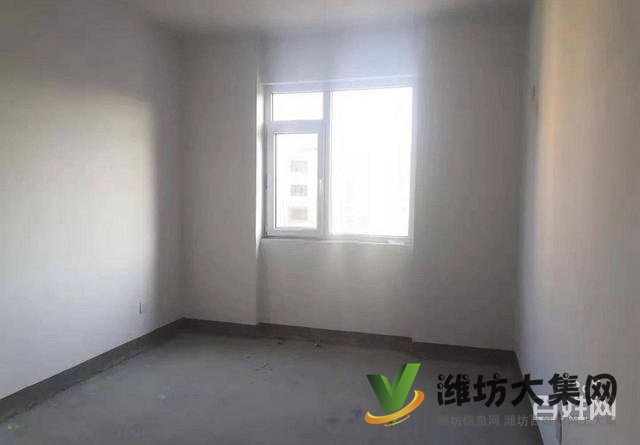 万达北现房5500 御景苑!152平!4室!客厅