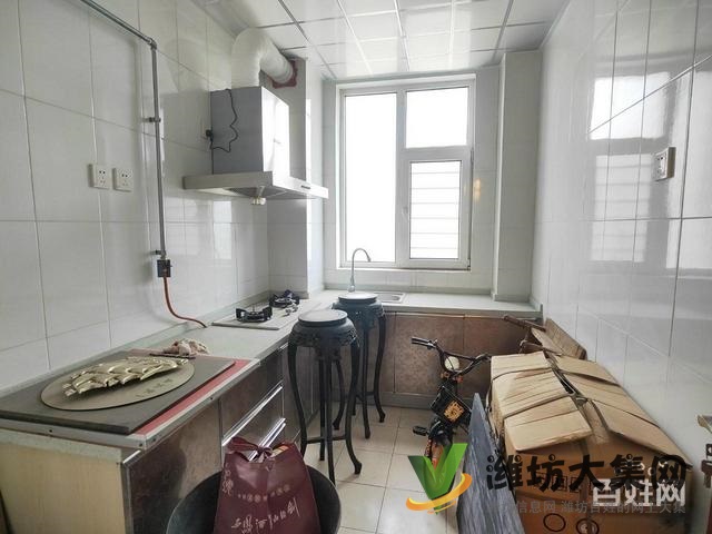 安全交易 东方名苑精装未住!3室 送地下室!送车位