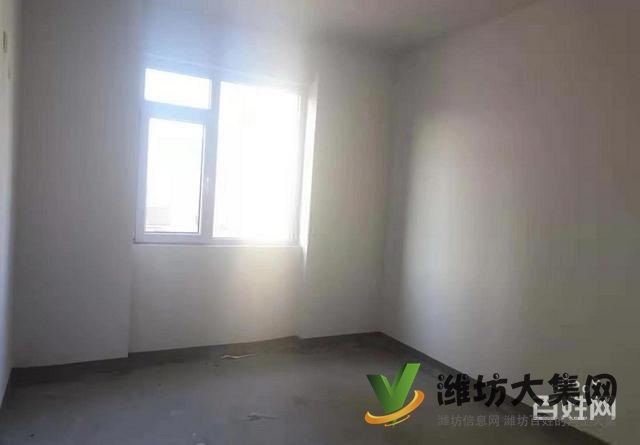 万达北现房5500 御景苑!152平!4室!客厅