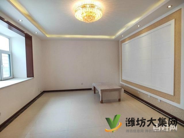 安全交易 东方名苑精装未住!3室 送地下室!送车位