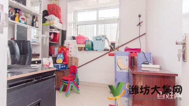 金都庄园带装修的三室,低总价,适合您