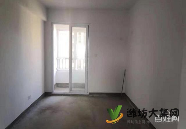 万达北现房5500 御景苑!152平!4室!客厅