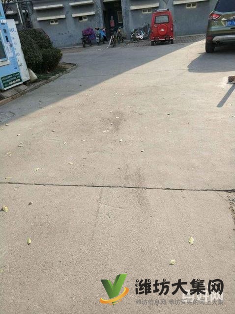 潍州路华城近多层带电梯三室精装修