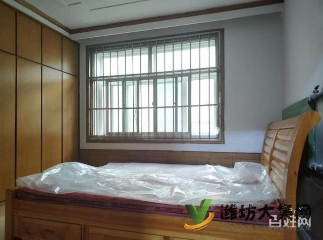 市中心新华* **多层一楼带120平大院子南开门看