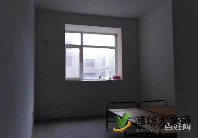 万达九层电梯洋房双商圈三室两厅两卫南北通透132平