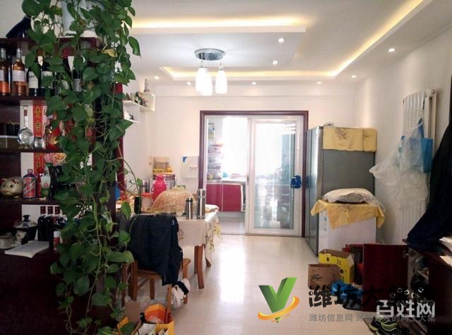 金马路与健康街一楼带一百多平米的大院子带车库车位