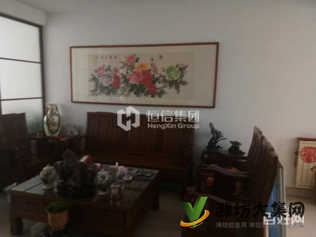 万达金都北同乐园小区 精装修 无税 58万送地下室