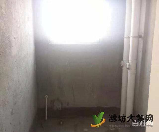 万达北现房5500 御景苑!152平!4室!客厅