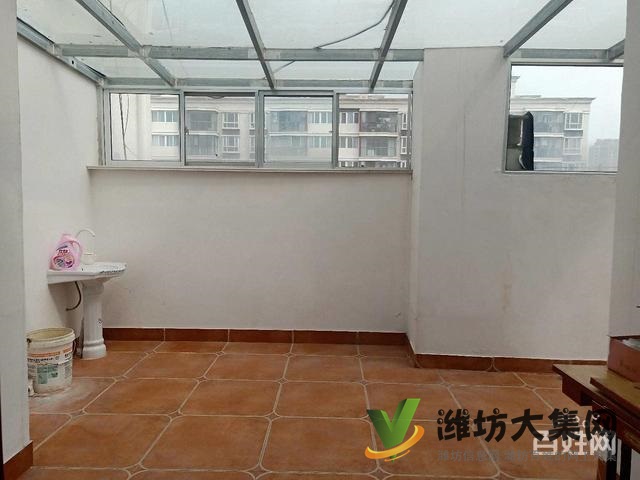 市北区好房 顶层复式 230平 六室四厅三卫精装未