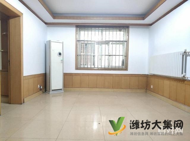 市中心新华* **多层一楼带120平大院子南开门看