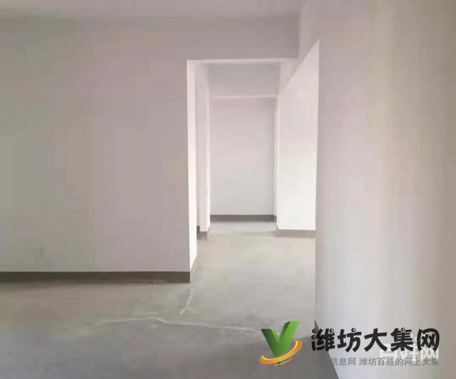 万达北现房5500 御景苑!152平!4室!客厅