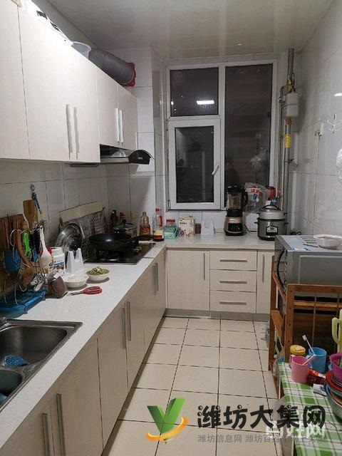 胜利东小学一墙之隔东方明珠花园精装三室 拎包入住