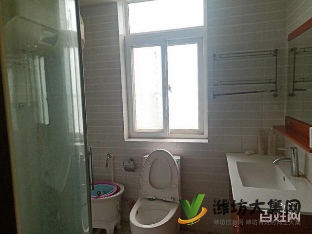 市北区好房 顶层复式 230平 六室四厅三卫精装未