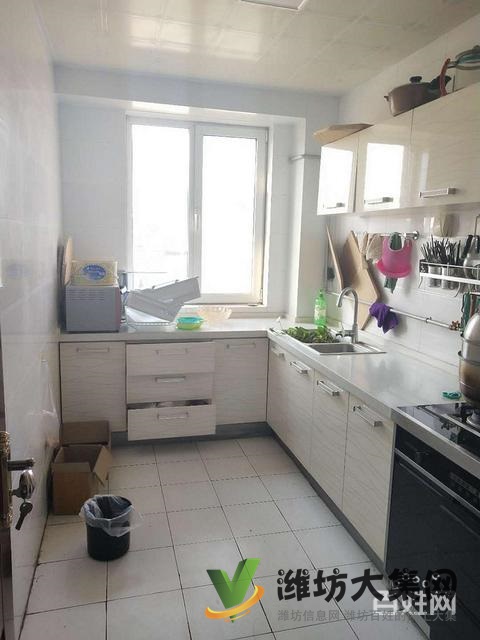 万达北 130平方东方星 三室 精装没住 亚星单