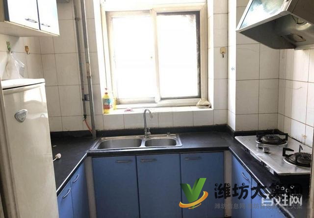 宝利家园 91平3室精装不山不顶 无税 带地下室泰