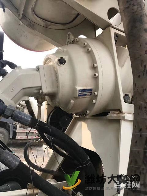 处理16年二手欧曼搅拌车 大14拉16方 后八轮