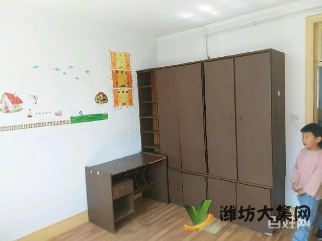 育英中学 潍棉小区 多层两室 中等装修 带厦子出税