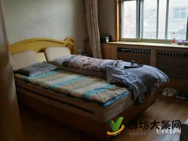 东庄南区多层2楼3明卧朝阳采光好!地上室一间!设施齐全