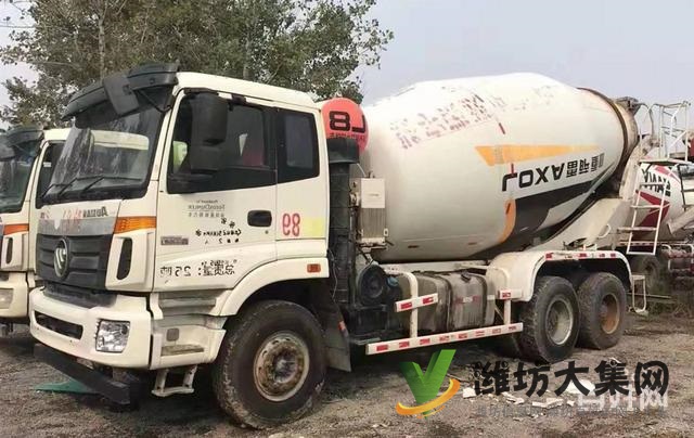 处理16年二手欧曼搅拌车 大14拉16方 后八轮