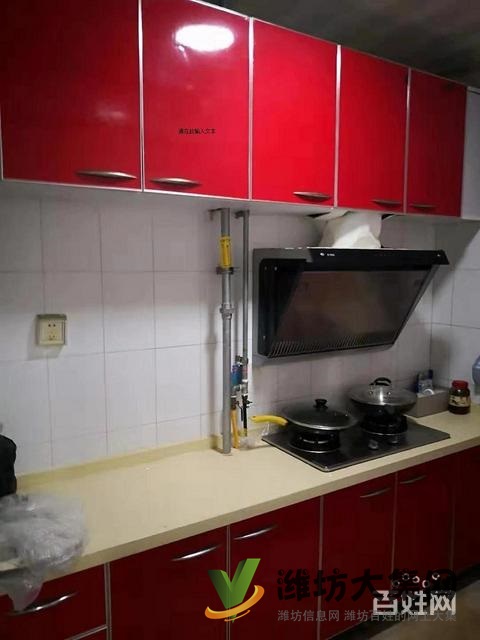 中百大厦对面新天地购物城100平米南北通透精装修家