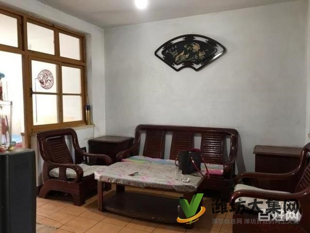 泰华 万达近3室1厅1卫拎包入住