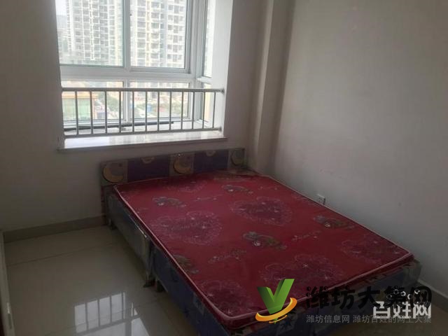 金都时代新城精装三室紧邻万达生活方便直接拎包入住