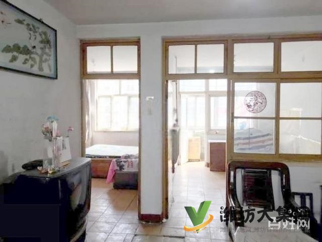 泰华 万达近3室1厅1卫拎包入住