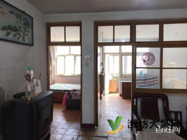 泰华 万达近3室1厅1卫拎包入住