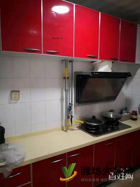 中百大厦对面新天地购物城100平米南北通透精装修家