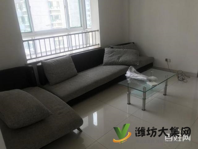 金都时代新城精装三室紧邻万达生活方便直接拎包入住