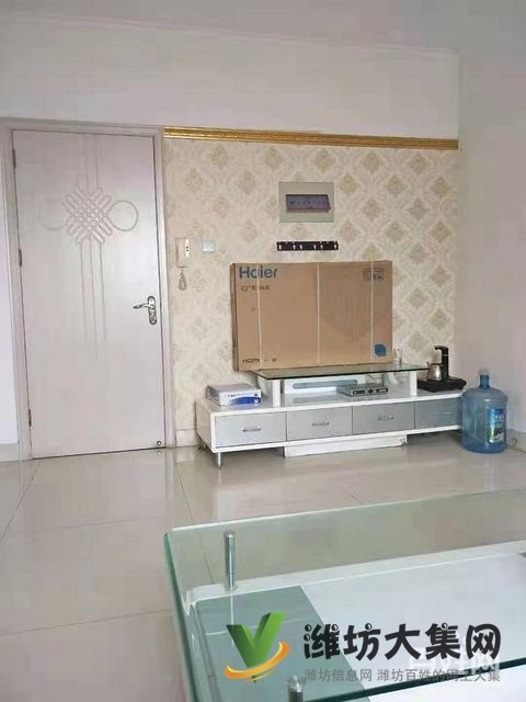 泰华附近东方明珠精装3室带全套家具家电出租