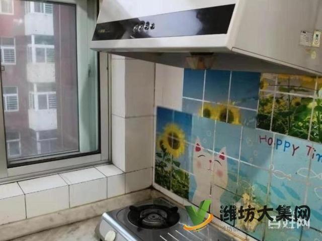 供暖 泰华 万达近 3室1厅1卫拎包入住