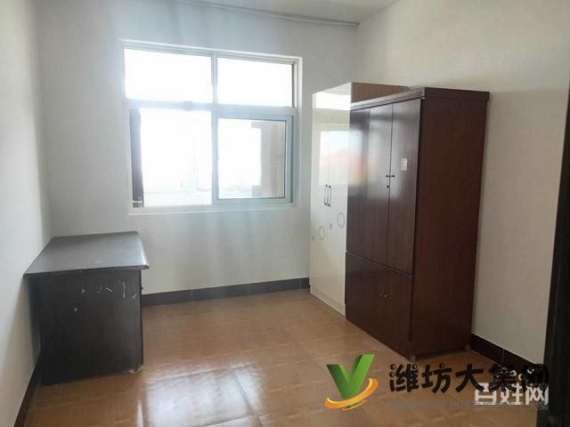 博海学校近体育场 舜和花园 精装三室 家具家电齐