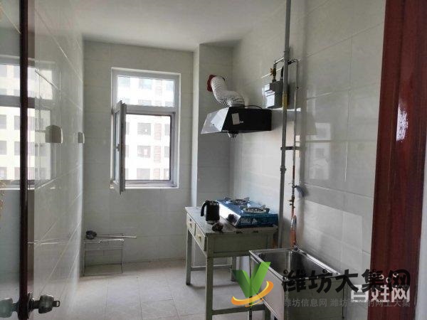 高新近潍县路旁 金润世家 电梯三室 有空调 拎包入