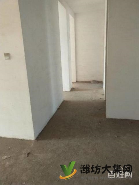 房子来了,115平三室两厅毛坯带车库,首付低,一套