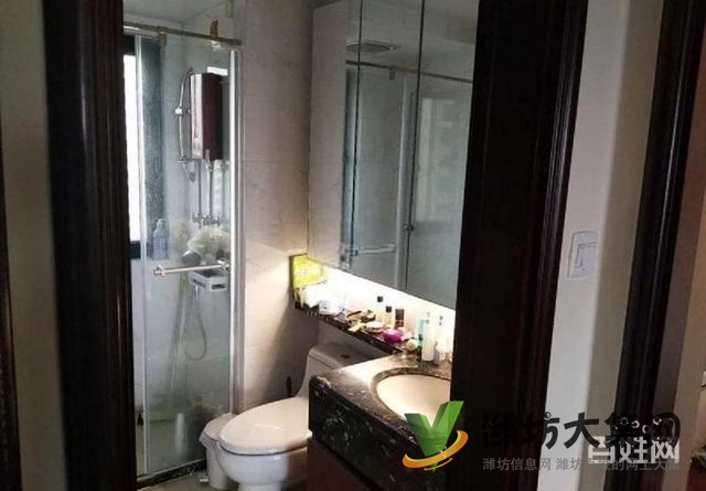 福寿街外国语恒大翡翠华庭,客厅朝阳精装修95万买四