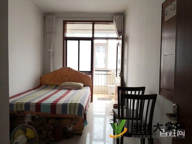 滨河花园近东城双语学校 海岳新区 六室 三室朝阳