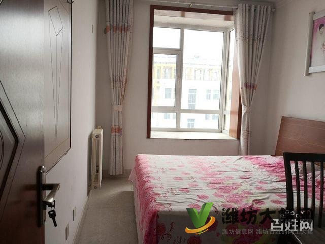 滨河花园近东城双语学校 海岳新区 六室 三室朝阳