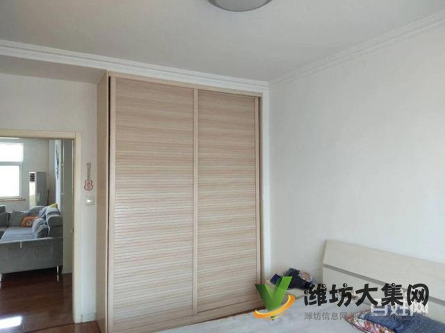 北关小 学近小高层6楼124平三室朝阳精装未住出税