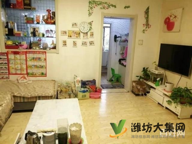 金都花园多层1楼2明卧精装,然气供暖,地下室一间