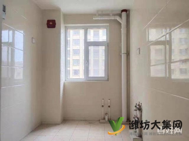 海龙学校 大华中央城和园电梯房 送车库 随意装修