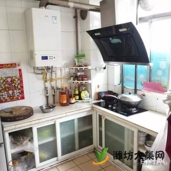 金都花园多层1楼2明卧精装,然气供暖,地下室一间