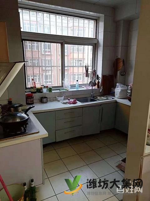 胜利街永安路小学近名都百盛园多层104平精装3室7